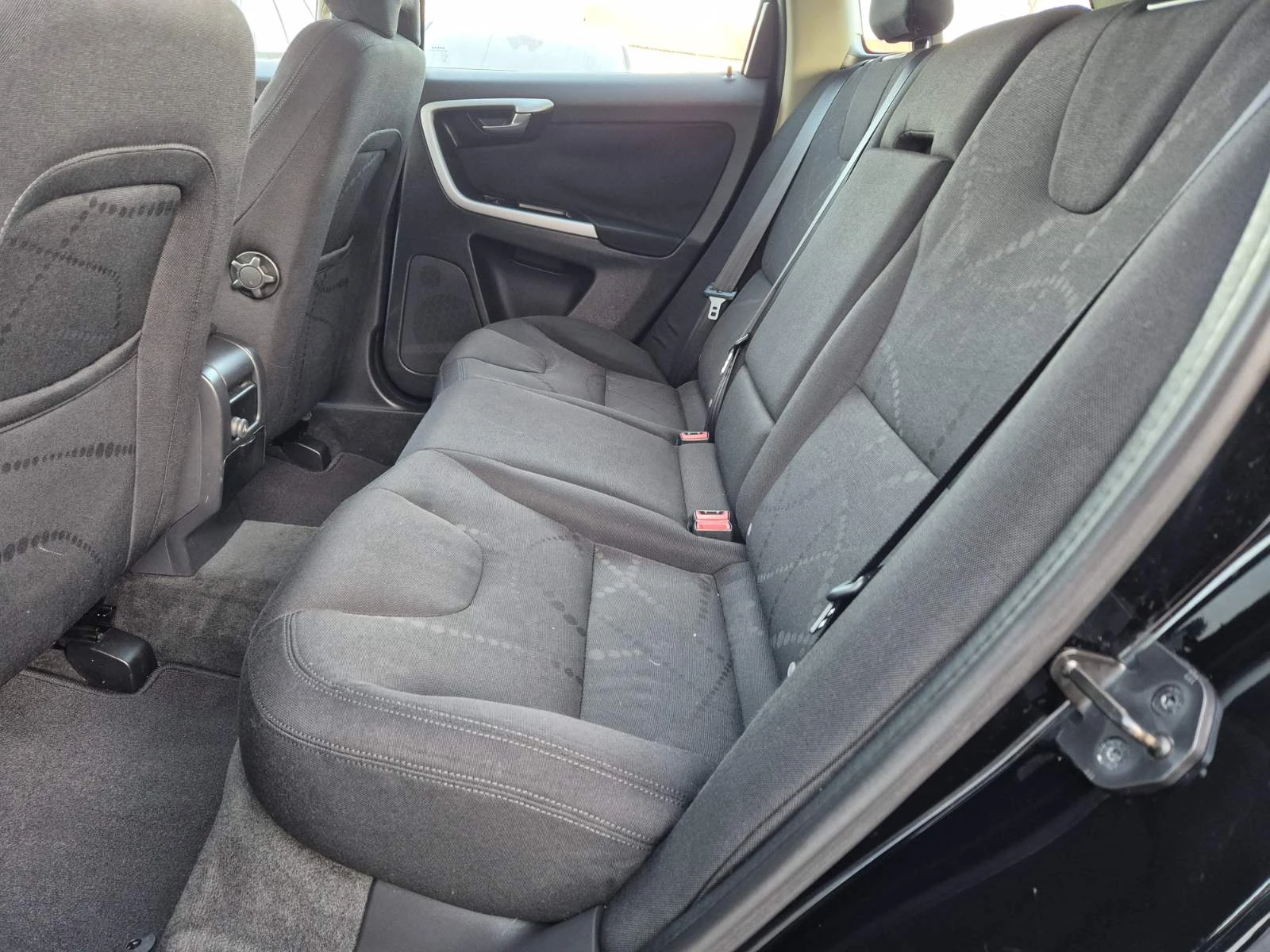 Volvo XC60 2.4D-163��-4X4 | Mobile.bg � ����������� 14