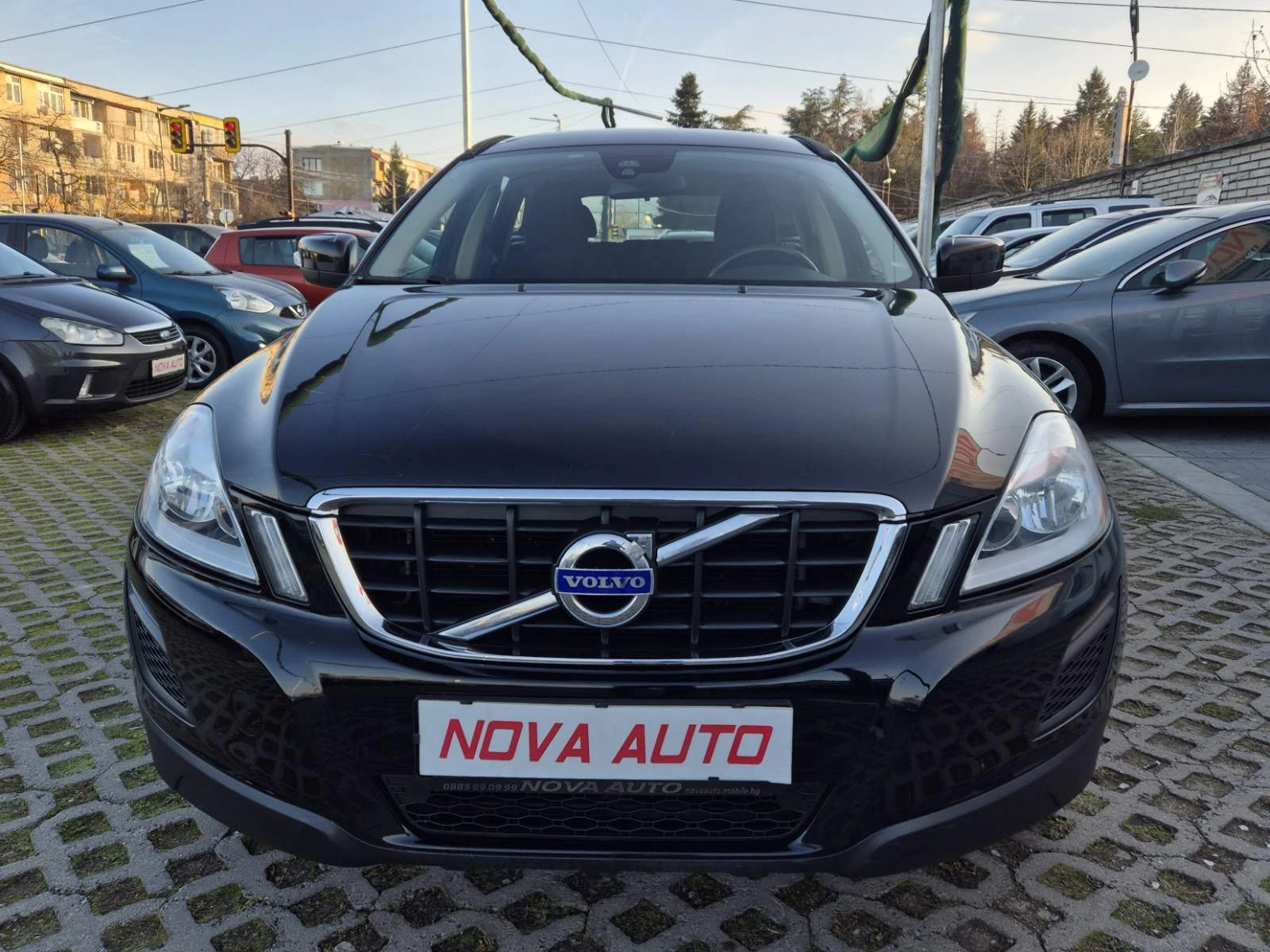 Volvo XC60 2.4D-163кс-4X4 - изображение 6