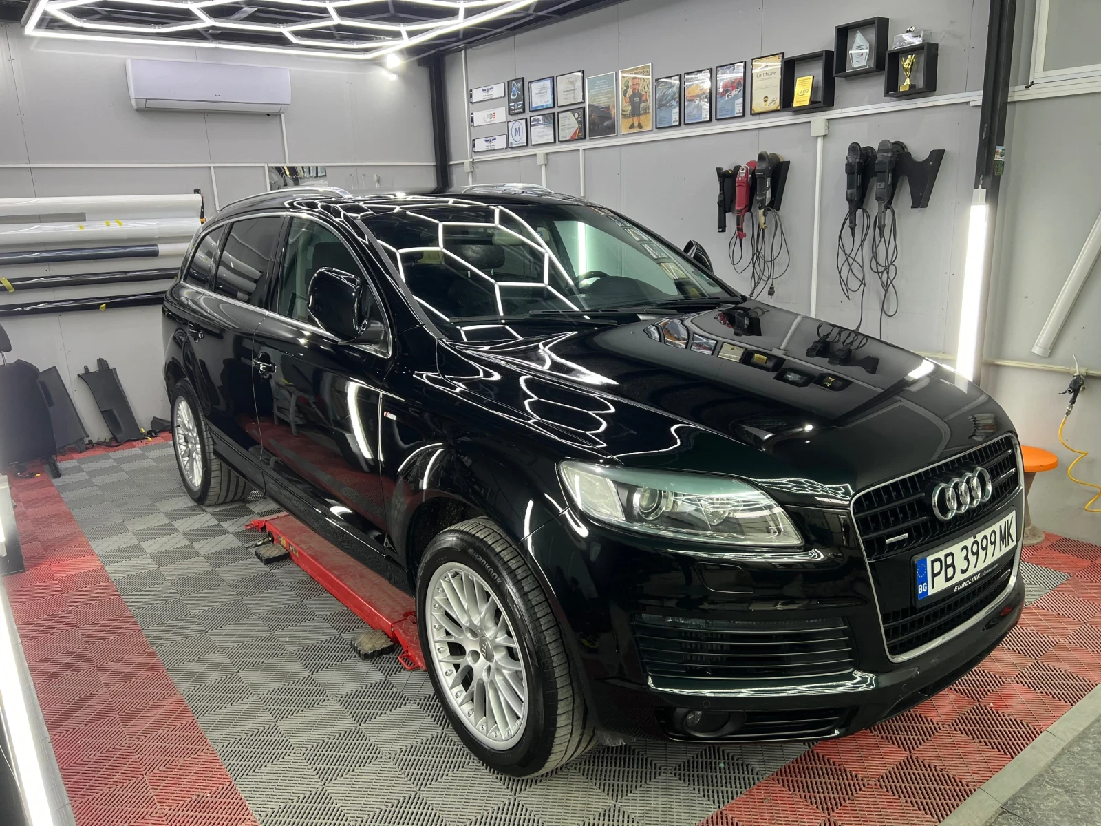 Audi Q7 Quattro, снимка 3 - Автомобили и джипове - 54033650