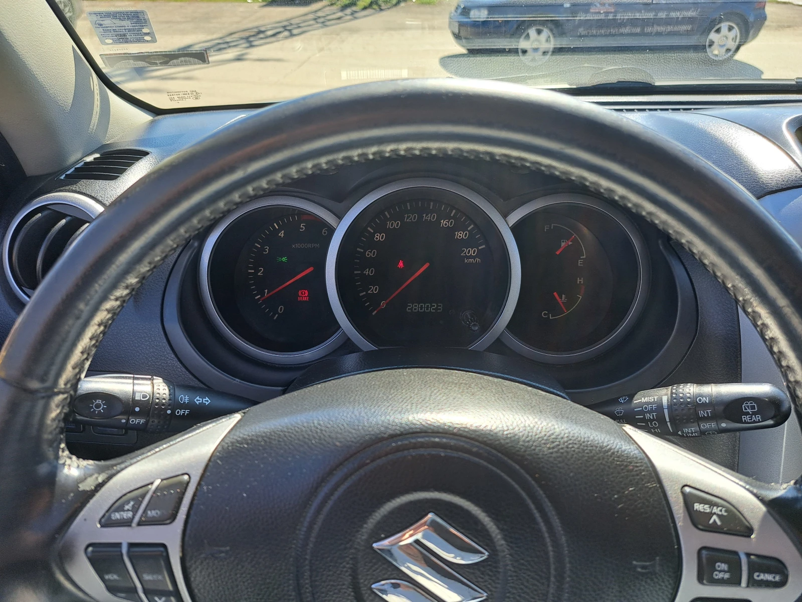 Suzuki Grand vitara 1.9 ddis, снимка 15 - Автомобили и джипове - 54100126