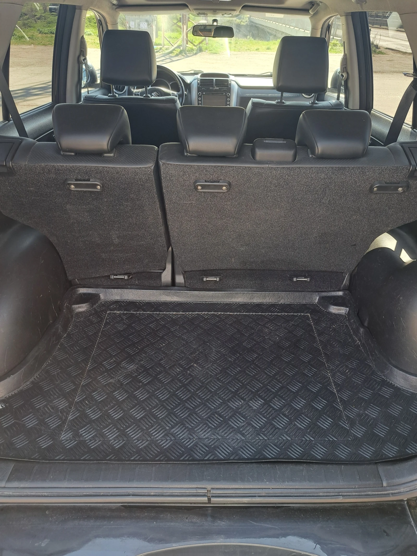 Suzuki Grand vitara 1.9 ddis, снимка 11 - Автомобили и джипове - 54100126