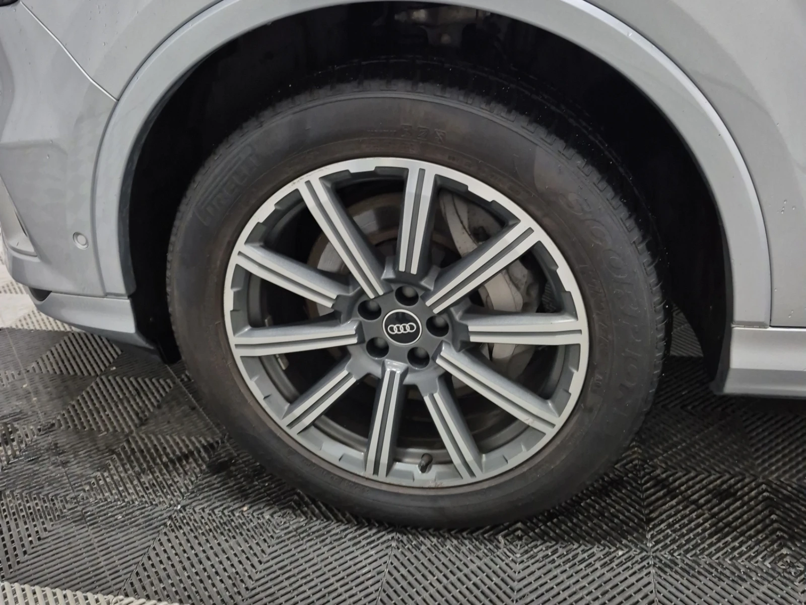 Audi Q7 Premium Plus 45 TFSI quattro, снимка 5 - Автомобили и джипове - 54383621