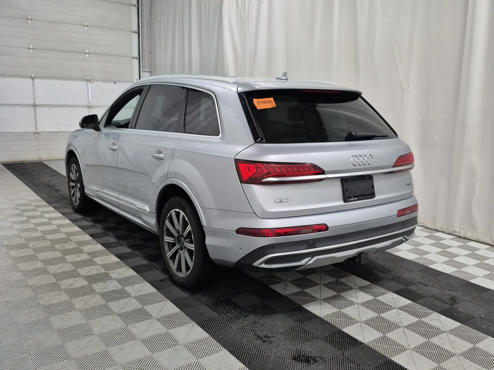 Audi Q7 Premium Plus 45 TFSI quattro, снимка 4 - Автомобили и джипове - 54383621