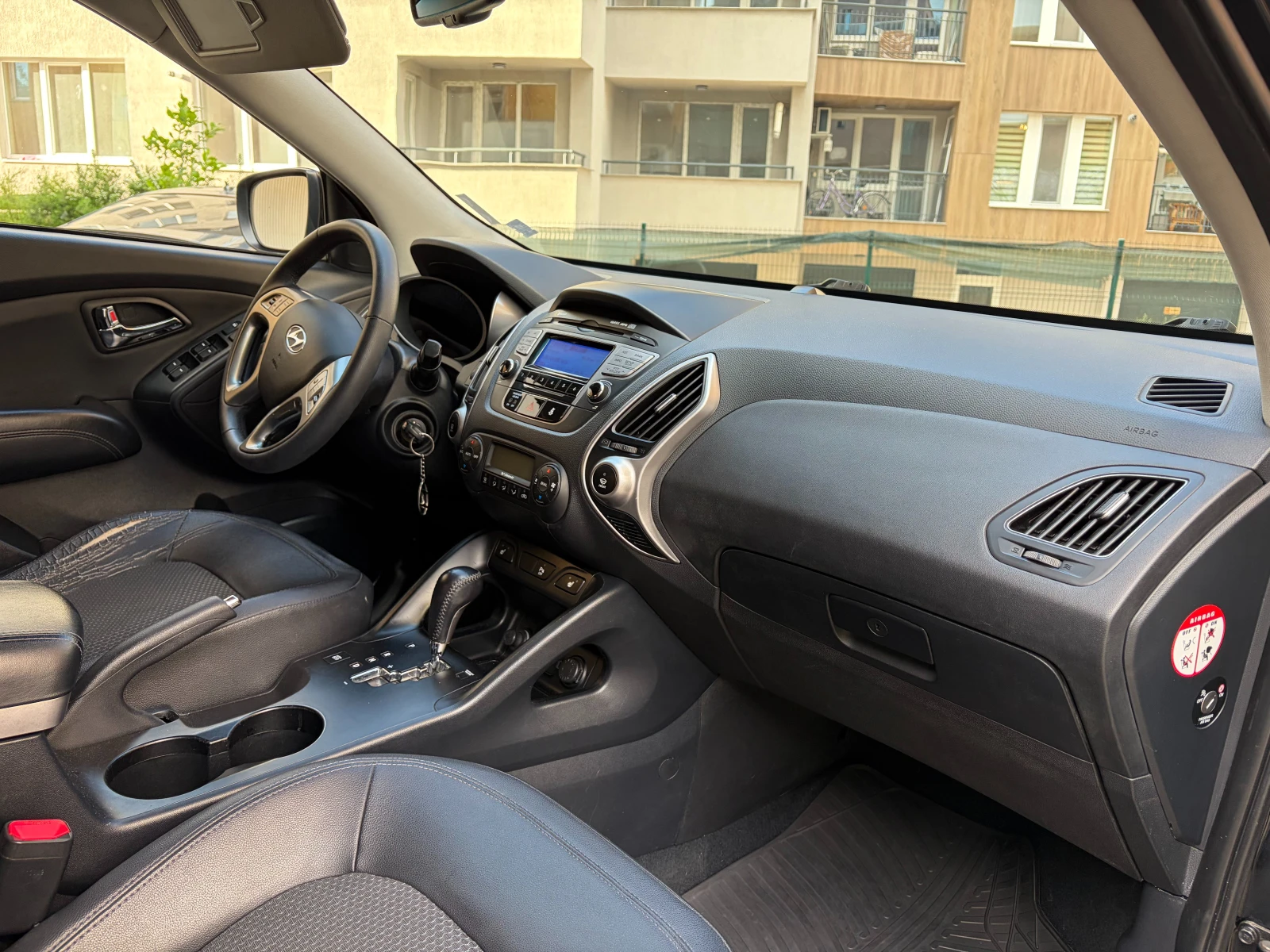 Hyundai IX35, снимка 2 - Автомобили и джипове - 54722231