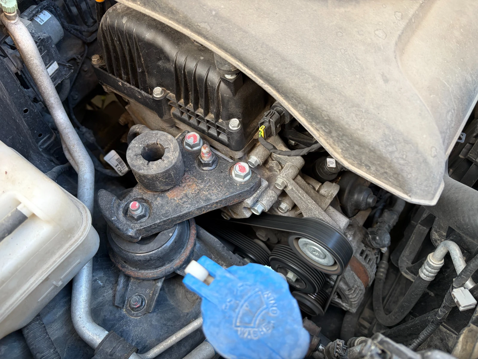 Hyundai IX35, снимка 16 - Автомобили и джипове - 54722231