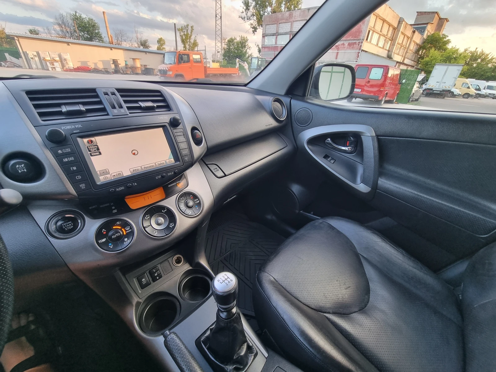 Toyota Rav4 2.2 D4D 150 �.�. 4�4 ���� ���� ���������� �������� | Mobile.bg � ����������� 16