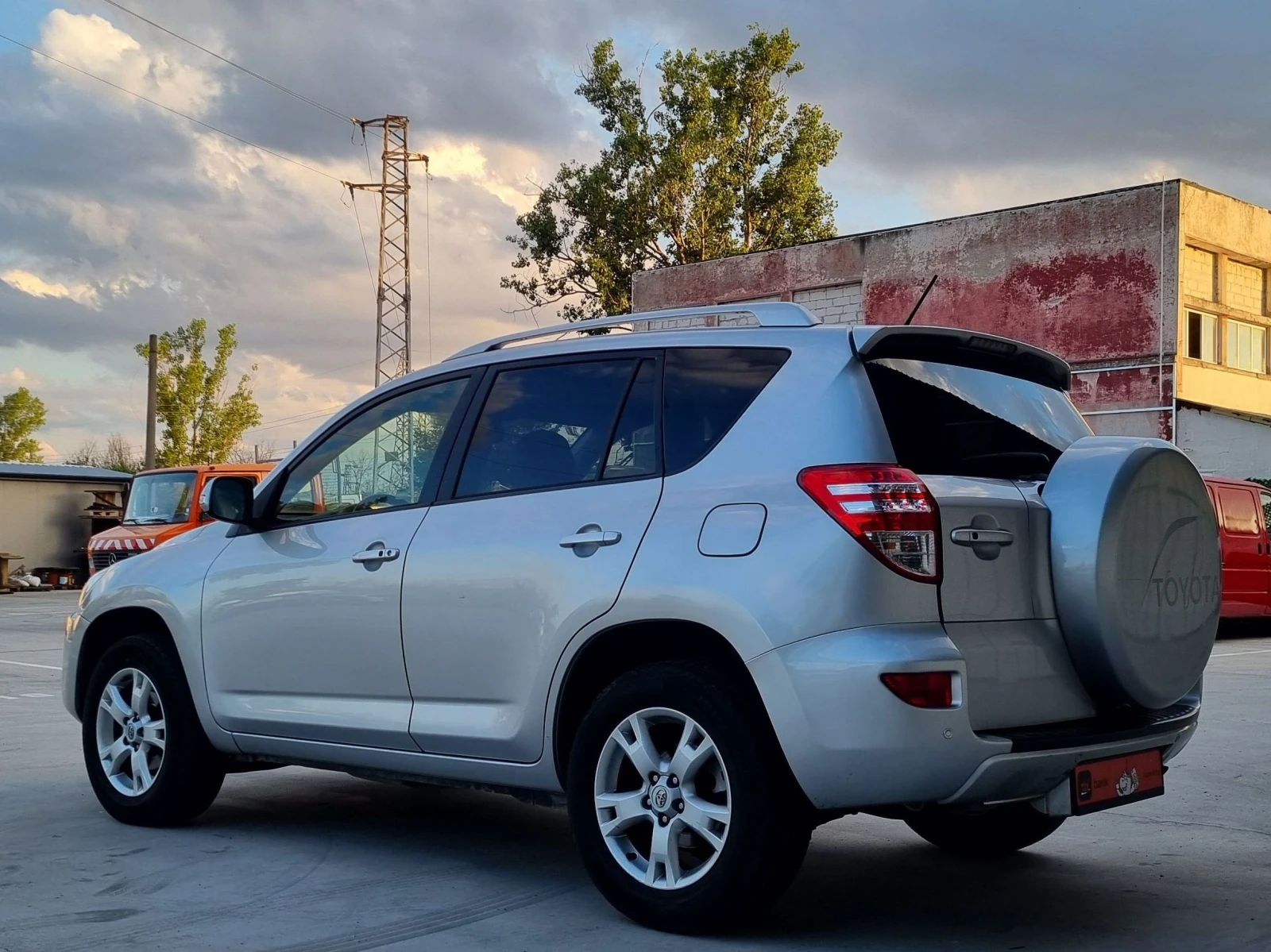 Toyota Rav4 2.2 D4D 150 �.�. 4�4 ���� ���� ���������� �������� | Mobile.bg � ����������� 12