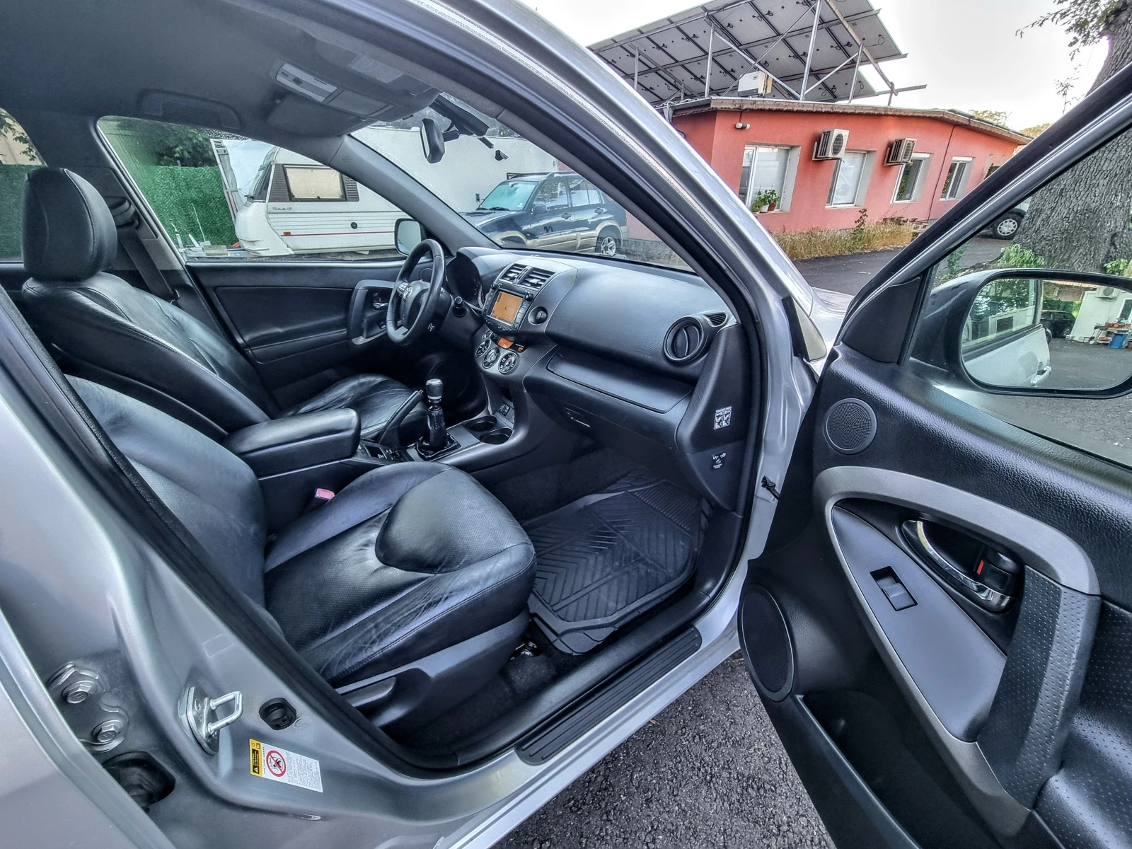 Toyota Rav4 2.2 D4D 150 �.�. 4�4 ���� ���� ���������� �������� | Mobile.bg � ����������� 17
