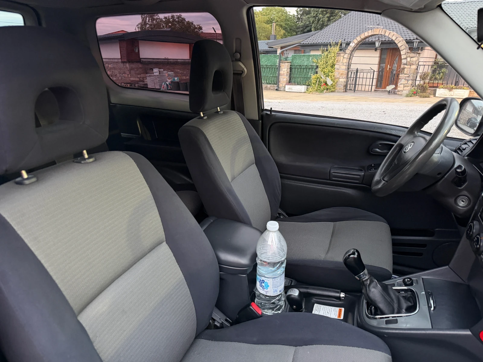 Suzuki Vitara, снимка 7 - Автомобили и джипове - 55409633