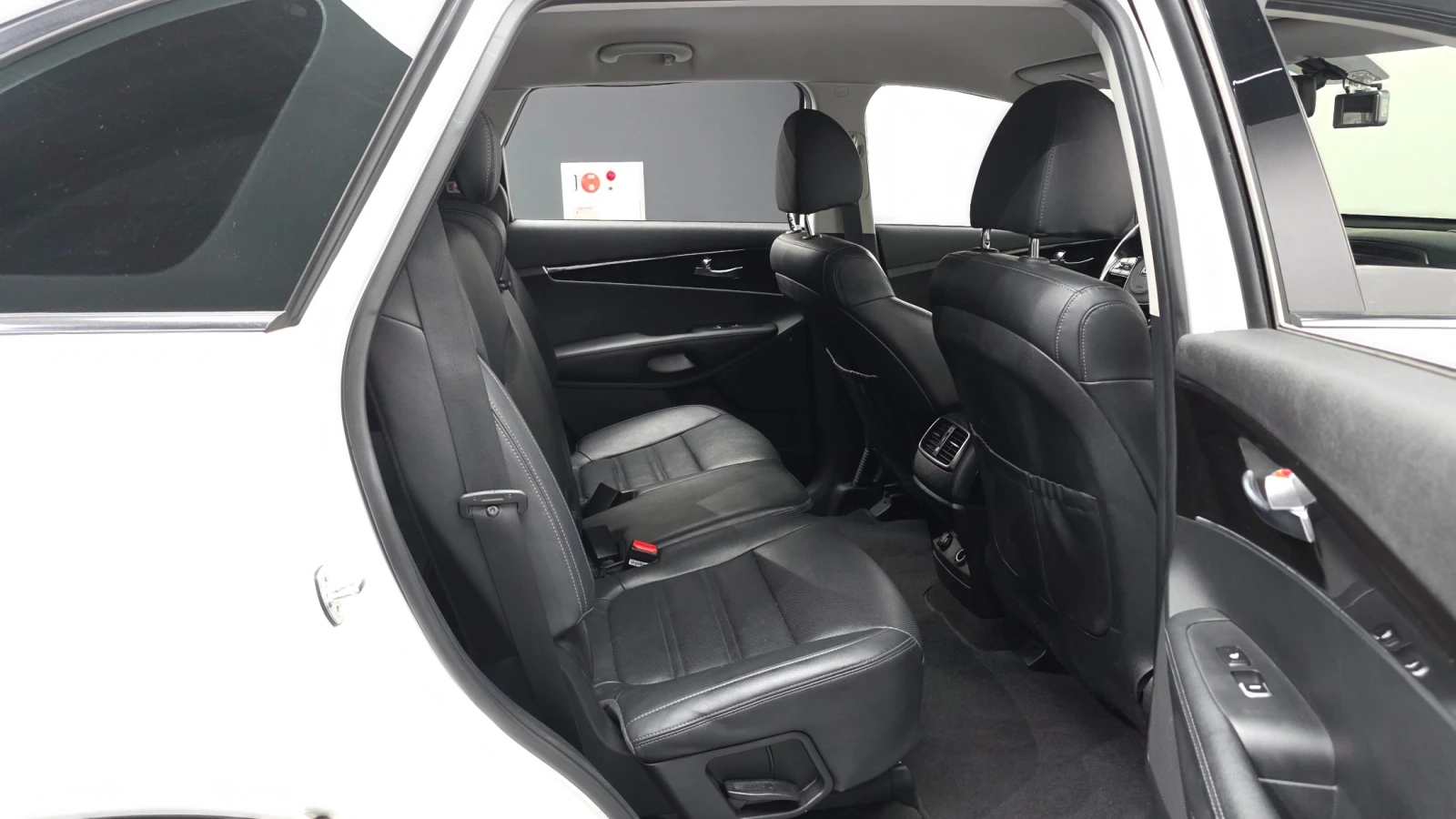 Kia Sorento 2.0 CRDi 4WD Prestige (Model 2018), снимка 11 - Автомобили и джипове - 55645669