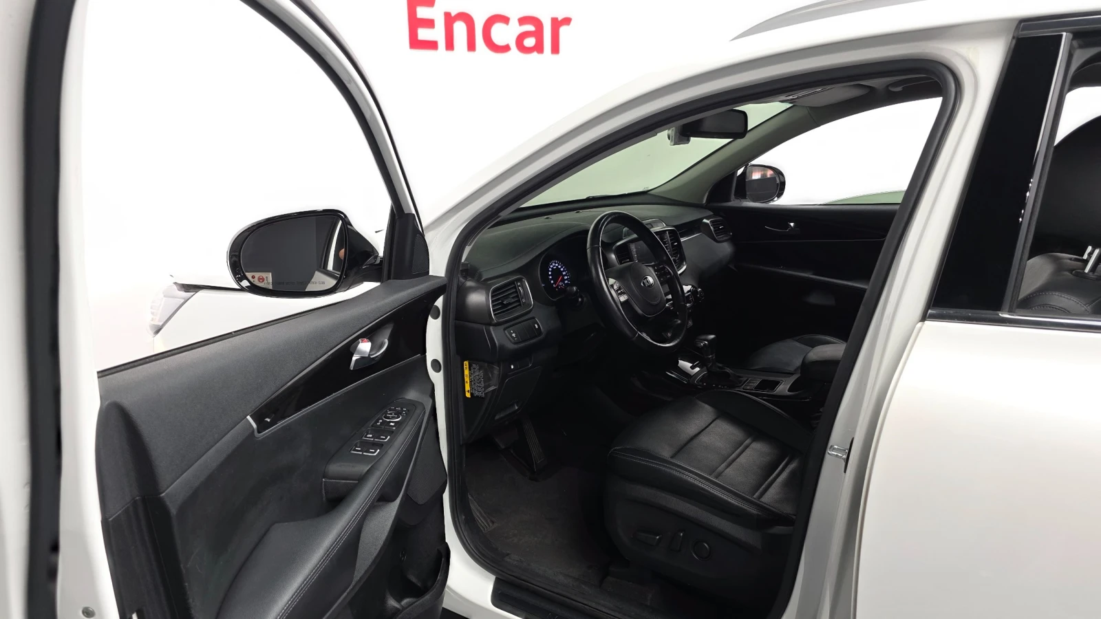 Kia Sorento 2.0 CRDi 4WD Prestige (Model 2018), снимка 10 - Автомобили и джипове - 55645669