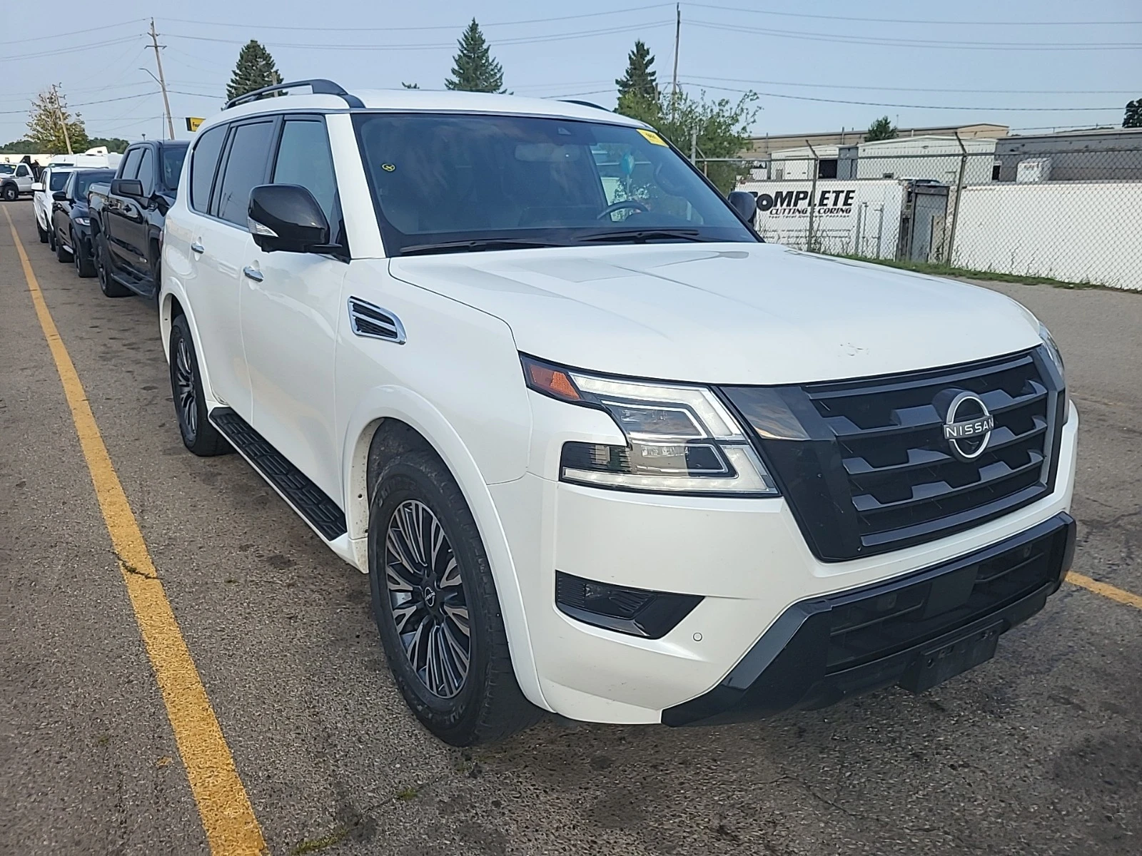 Nissan Armada SL 4x4 5.6L V8, снимка 2 - Автомобили и джипове - 55907553