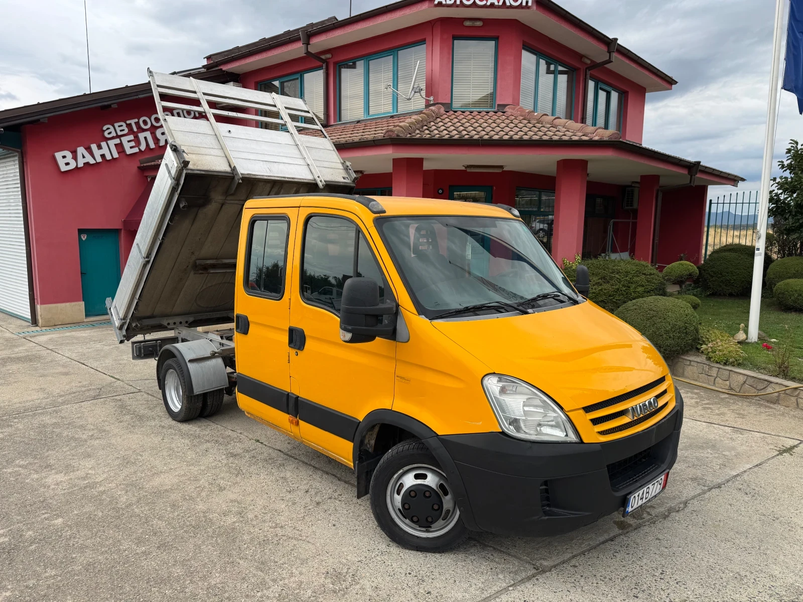 Iveco Daily 35C15* 3.0 HPI* Тристранен самосвал - изображение 2