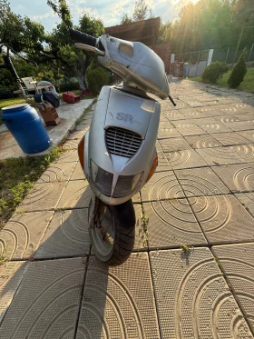     Aprilia Sr