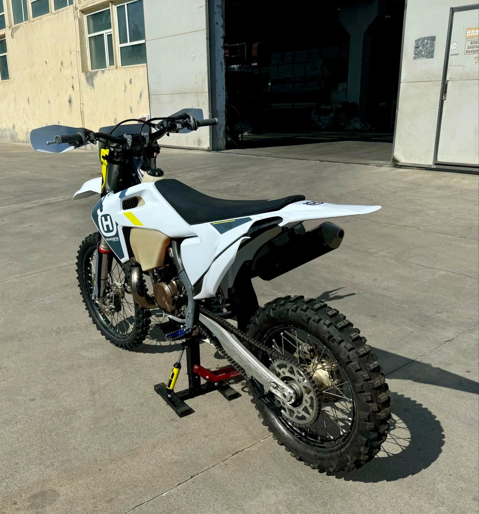 Husqvarna TE 300i - изображение 5