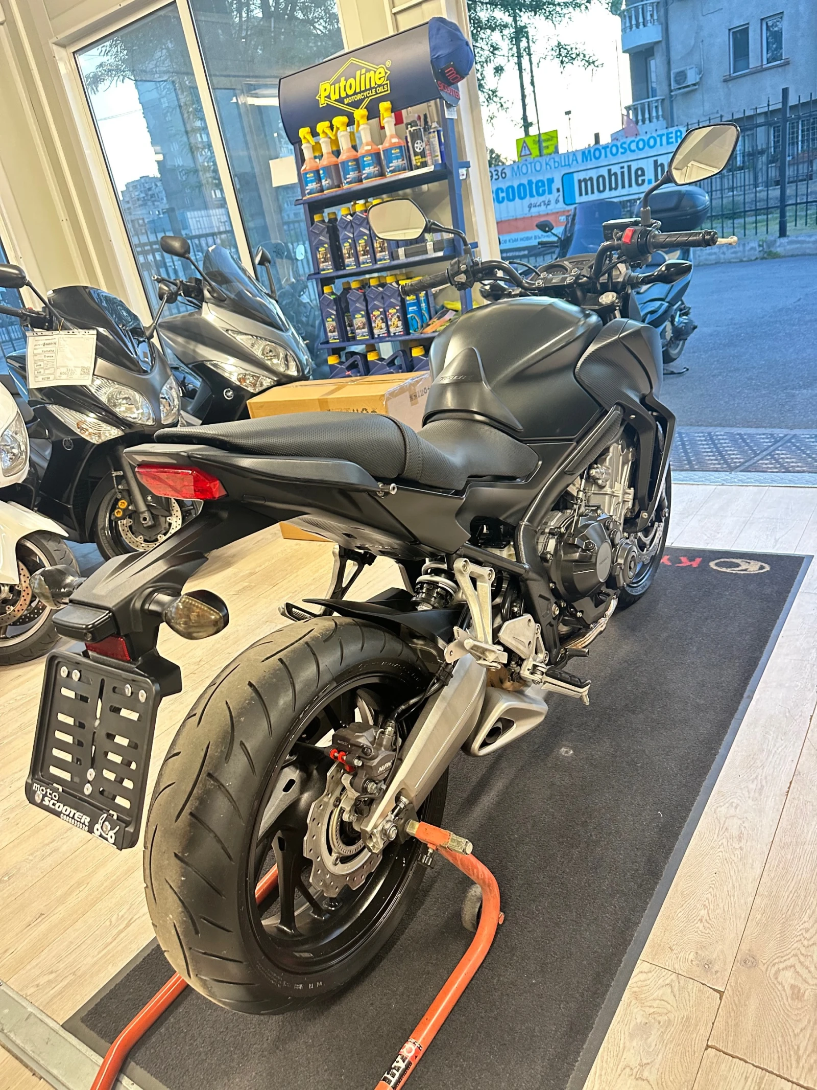 Honda Cb 650F ABS 09.2015г., снимка 7 - Мотоциклети и мототехника - 54730733