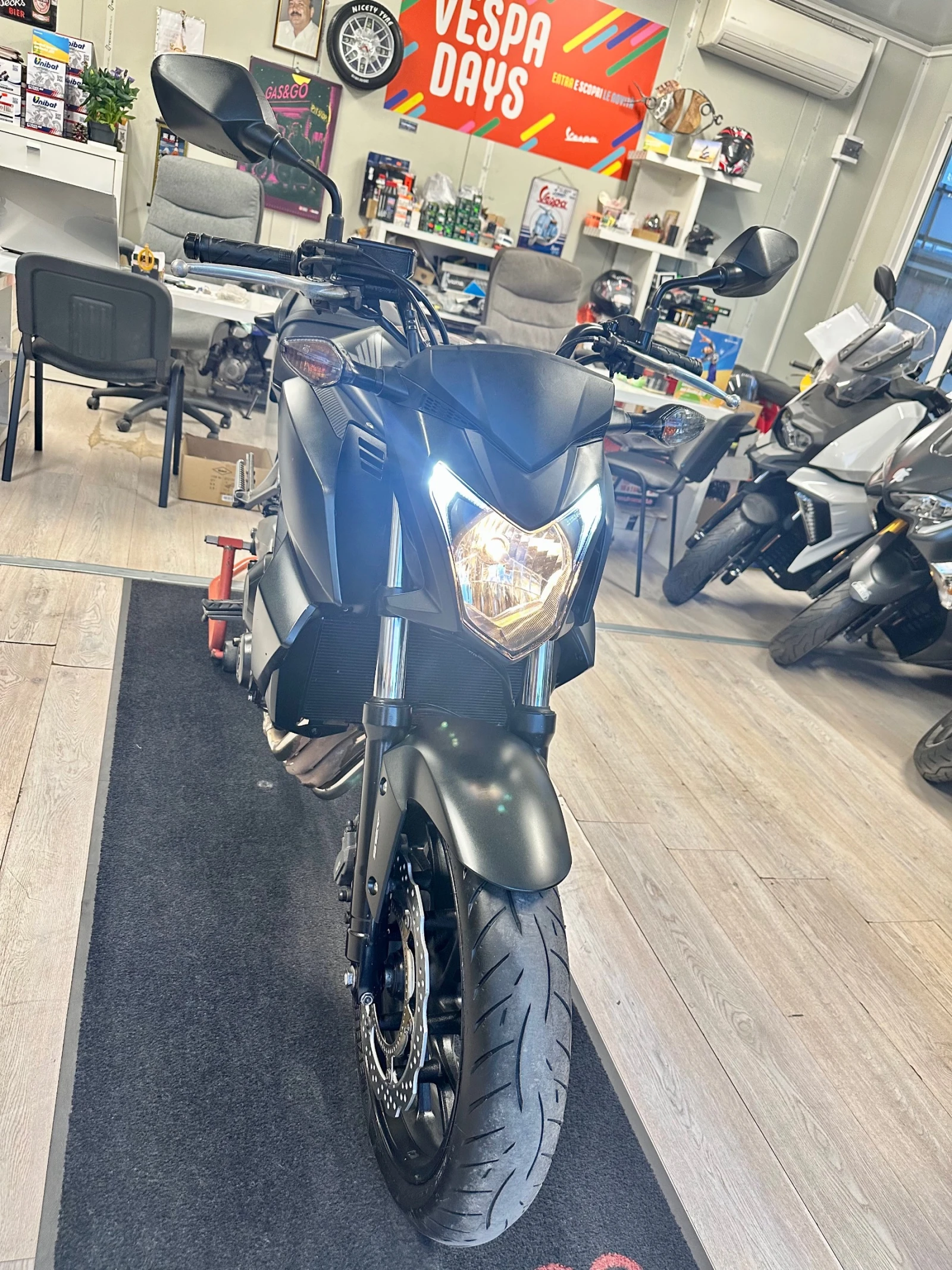 Honda Cb 650F ABS 09.2015г., снимка 14 - Мотоциклети и мототехника - 54730733