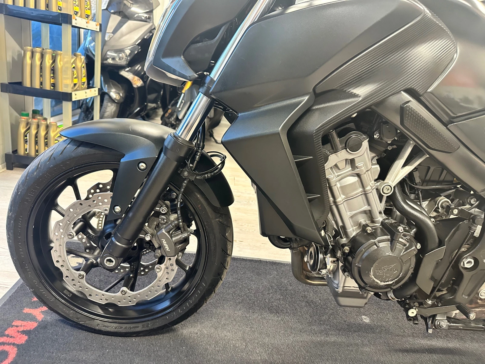 Honda Cb 650F ABS 09.2015г., снимка 12 - Мотоциклети и мототехника - 54730733