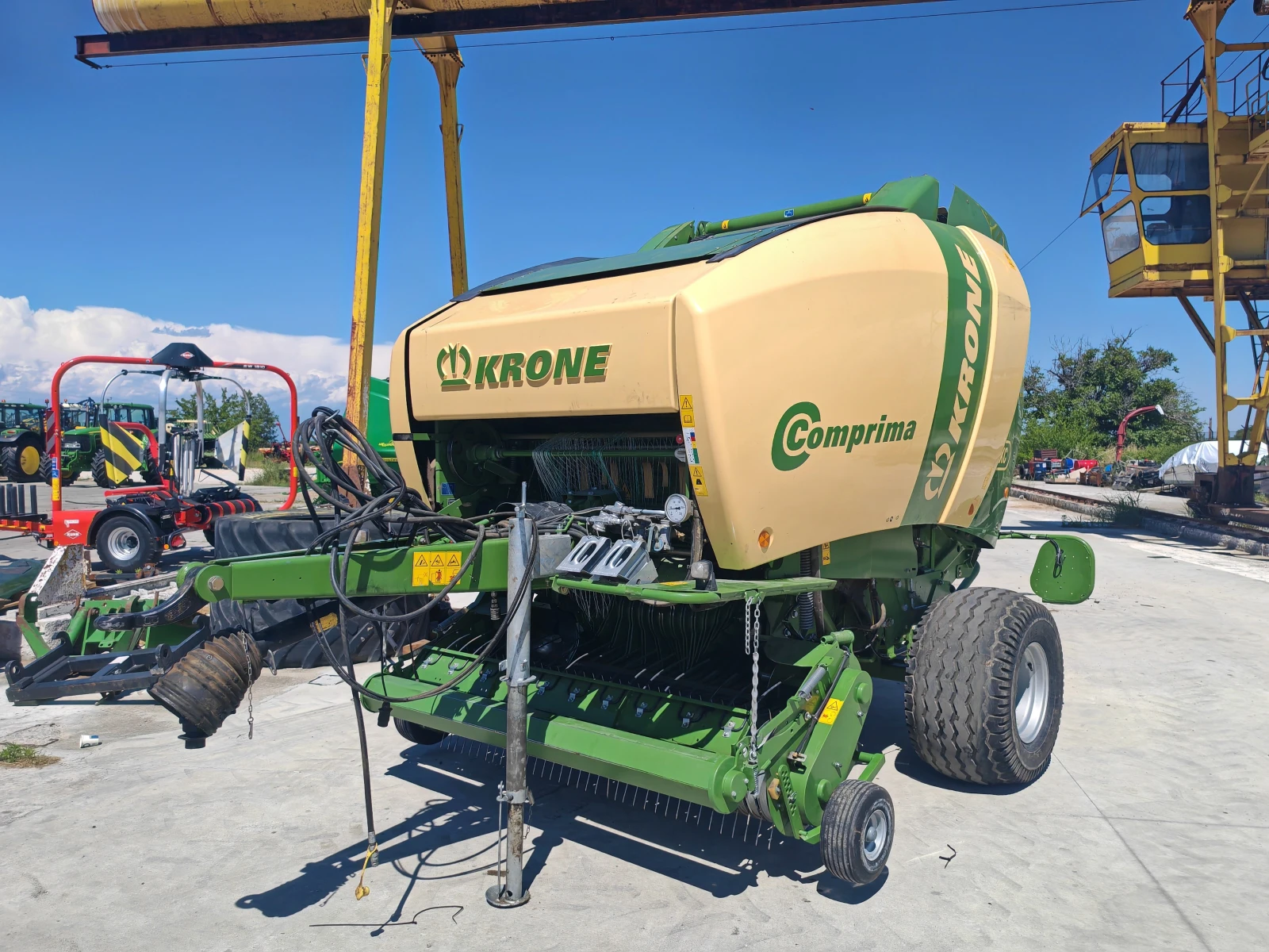 Балировачка Krone Krone Comprima V150 XC лизинг , снимка 2 - Селскостопанска техника - 54946269