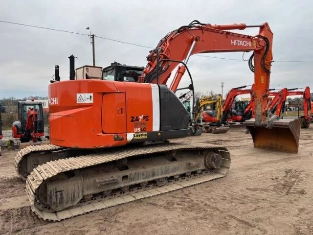 Багер Hitachi ZX 225, снимка 3 - Индустриална техника - 48518304