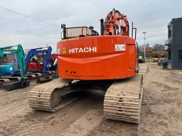 Багер Hitachi ZX 225, снимка 5 - Индустриална техника - 48518304