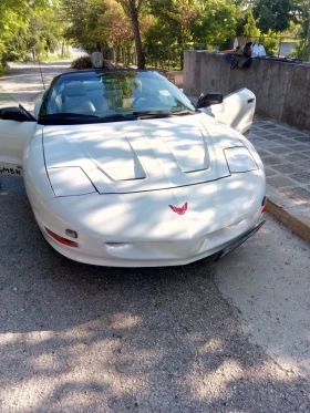 Pontiac Firebird, снимка 1