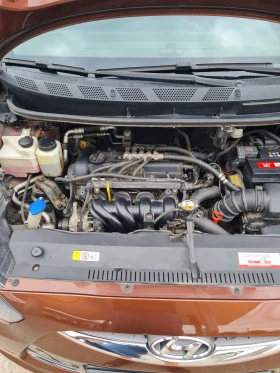 Hyundai Ix20 1.6куб.125к.с.Бензин + Газ Автоматик , снимка 10