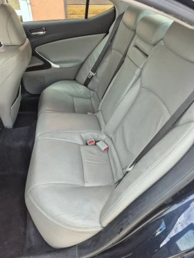 Lexus IS 220d Luxury, 2 ключа, 2 чифта дж, Двигател на 7000 км. , снимка 14