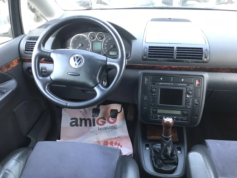 VW Sharan 1.9TDI КОЖА, НАВИГАЦИЯ, 7 МЕСТЕН, снимка 12 - Автомобили и джипове - 48147239