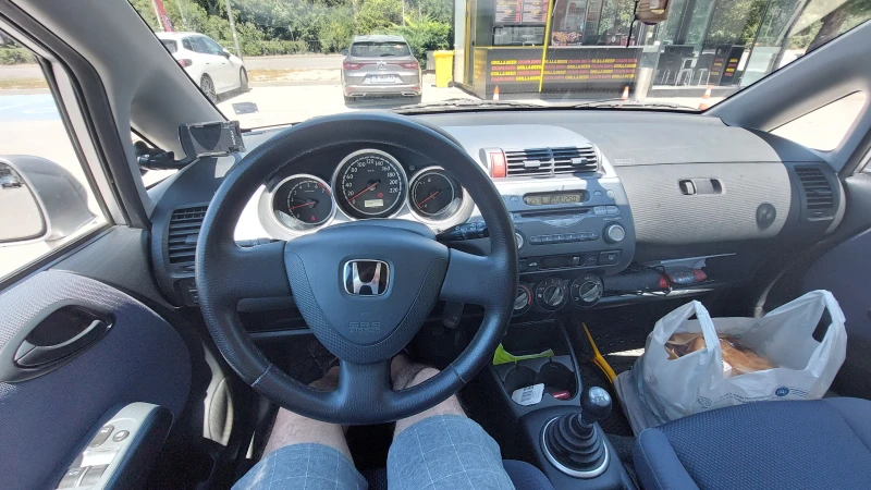 Honda Jazz, снимка 15 - Автомобили и джипове - 48164946