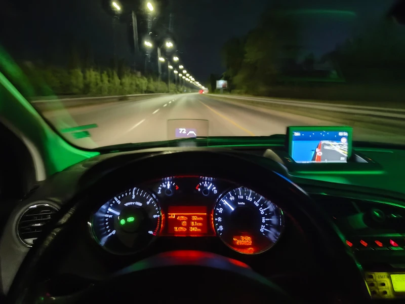 Peugeot 5008 6+ 1, снимка 8 - Автомобили и джипове - 51663320