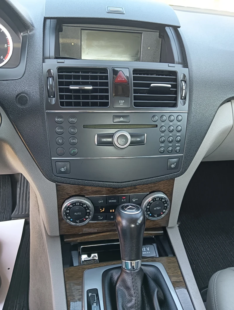 Mercedes-Benz C 320 320 CDI, снимка 10 - Автомобили и джипове - 51475096