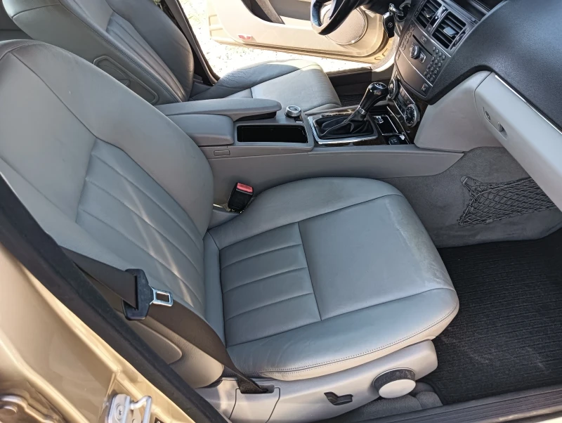 Mercedes-Benz C 320 320 CDI, снимка 12 - Автомобили и джипове - 51475096