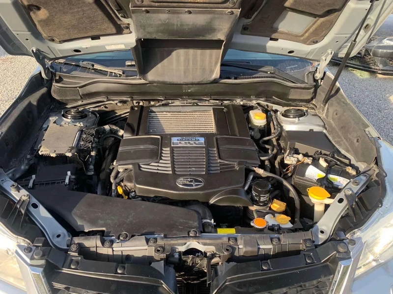 Subaru Forester 2.0 XT, снимка 12 - Автомобили и джипове - 51750361