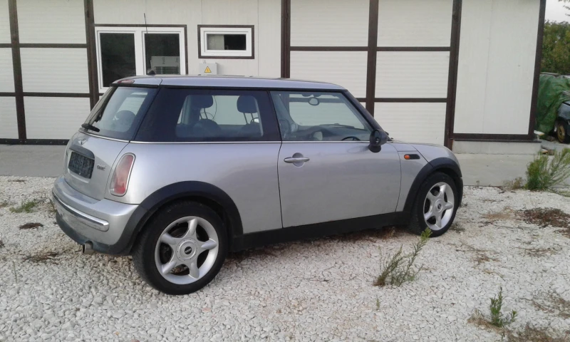 Mini One автоматик, снимка 9 - Автомобили и джипове - 52266720
