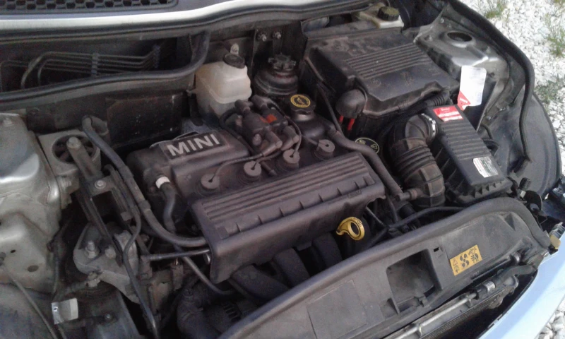 Mini One автоматик, снимка 10 - Автомобили и джипове - 52266720