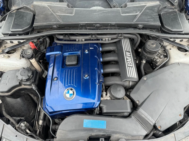 BMW 330 BMW e90 330i M/// с доста тунинг!, снимка 12 - Автомобили и джипове - 52068605