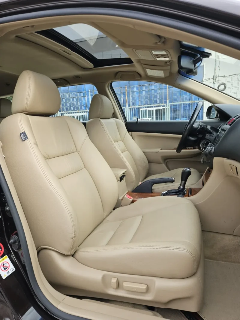 Honda Accord 2.4i-VTEC Пълна серв. история само в ХОНДА Цюрих, снимка 12 - Автомобили и джипове - 52490284