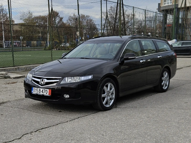 Honda Accord 2.4i-VTEC Пълна серв. история само в ХОНДА Цюрих
