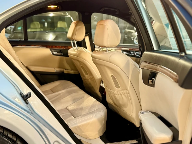 Mercedes-Benz CLS 320 Подгрев* Обдухване* Start/Stop* Вакум* NithVision*, снимка 15 - Автомобили и джипове - 52834533