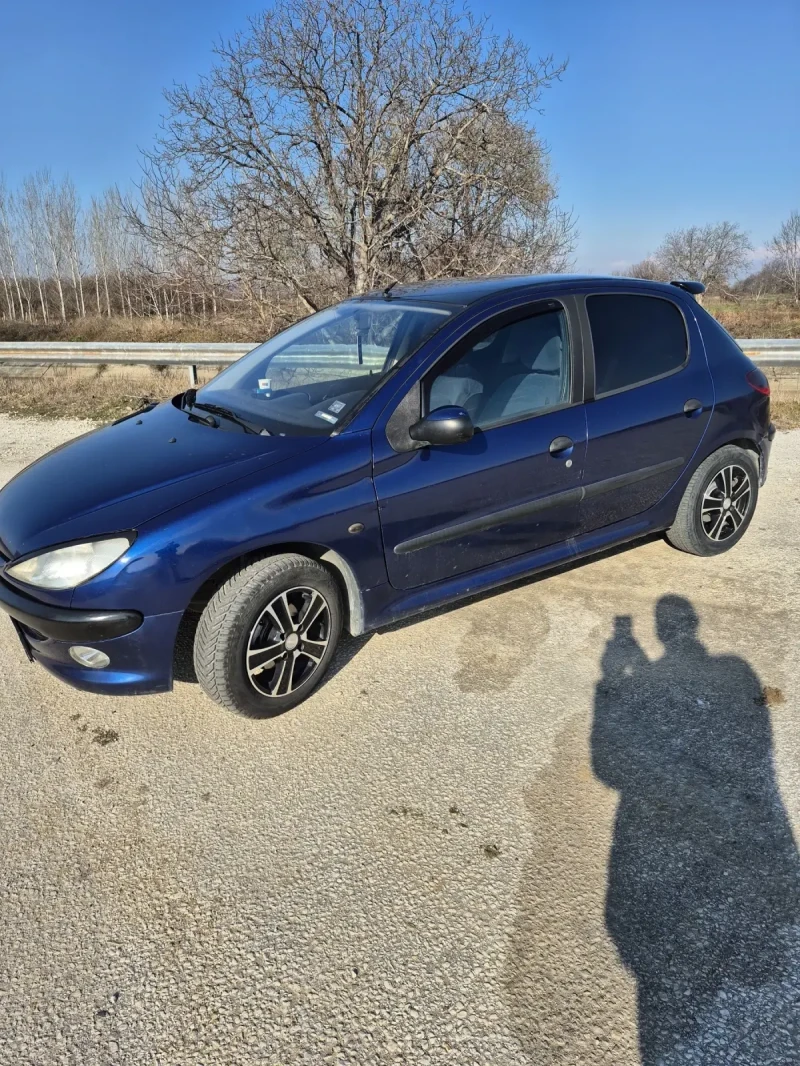 Peugeot 206 1.1 газ бензин , снимка 2 - Автомобили и джипове - 52857235