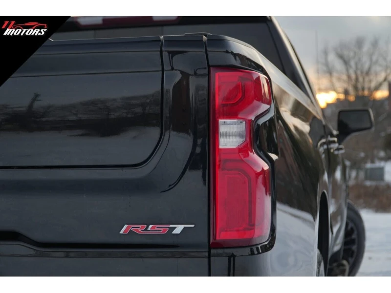 Chevrolet Silverado * 4x4 Crew Cab 147 RST Z71| LOADED RARE | DURAMAX , снимка 6 - Автомобили и джипове - 52928125