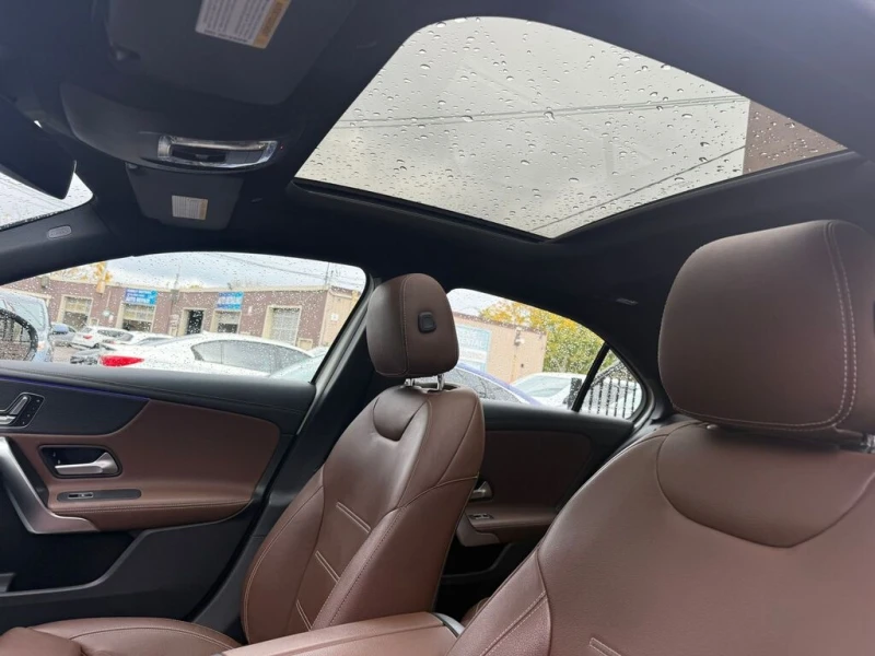 Mercedes-Benz A 220 * 4MATIC Sedan * CARFAX * ЦЕНА ДО БГ, снимка 12 - Автомобили и джипове - 52991671