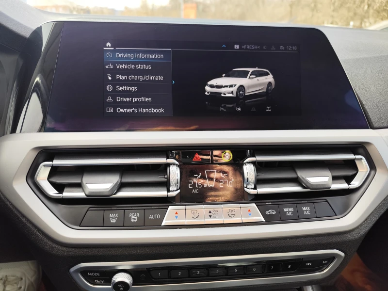 BMW 330 E* xDRIVE* 4x4* PLUG IN HYBRID* LED* КОЖА* CARPLAY, снимка 10 - Автомобили и джипове - 53043395