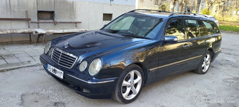 Mercedes-Benz 320 ЦДИ Климатроник, снимка 6 - Автомобили и джипове - 53051627