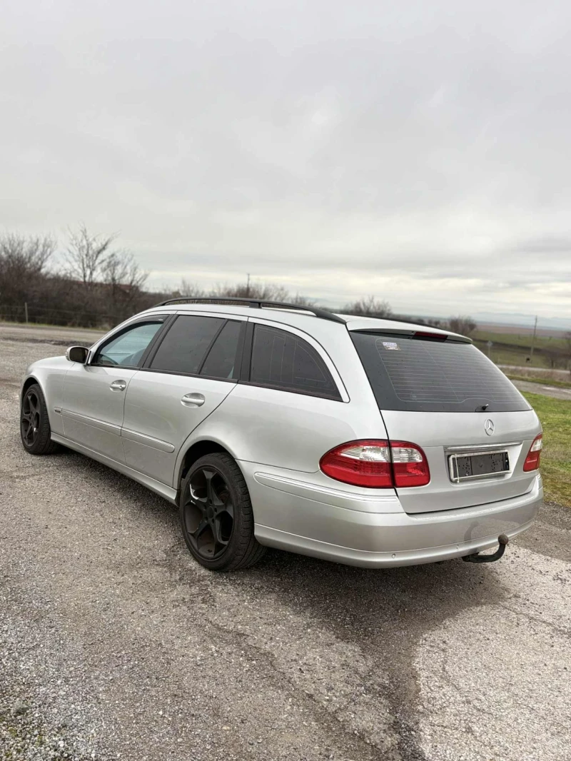 Mercedes-Benz E 320, снимка 3 - Автомобили и джипове - 53062347