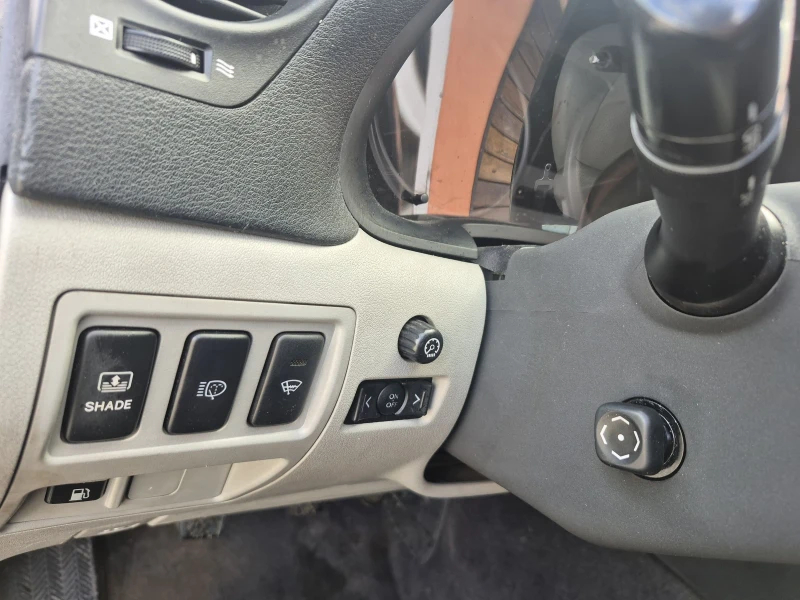 Lexus IS 220d Luxury, 2 ключа, 2 чифта дж, Двигател на 7000 км. , снимка 8 - Автомобили и джипове - 53390409