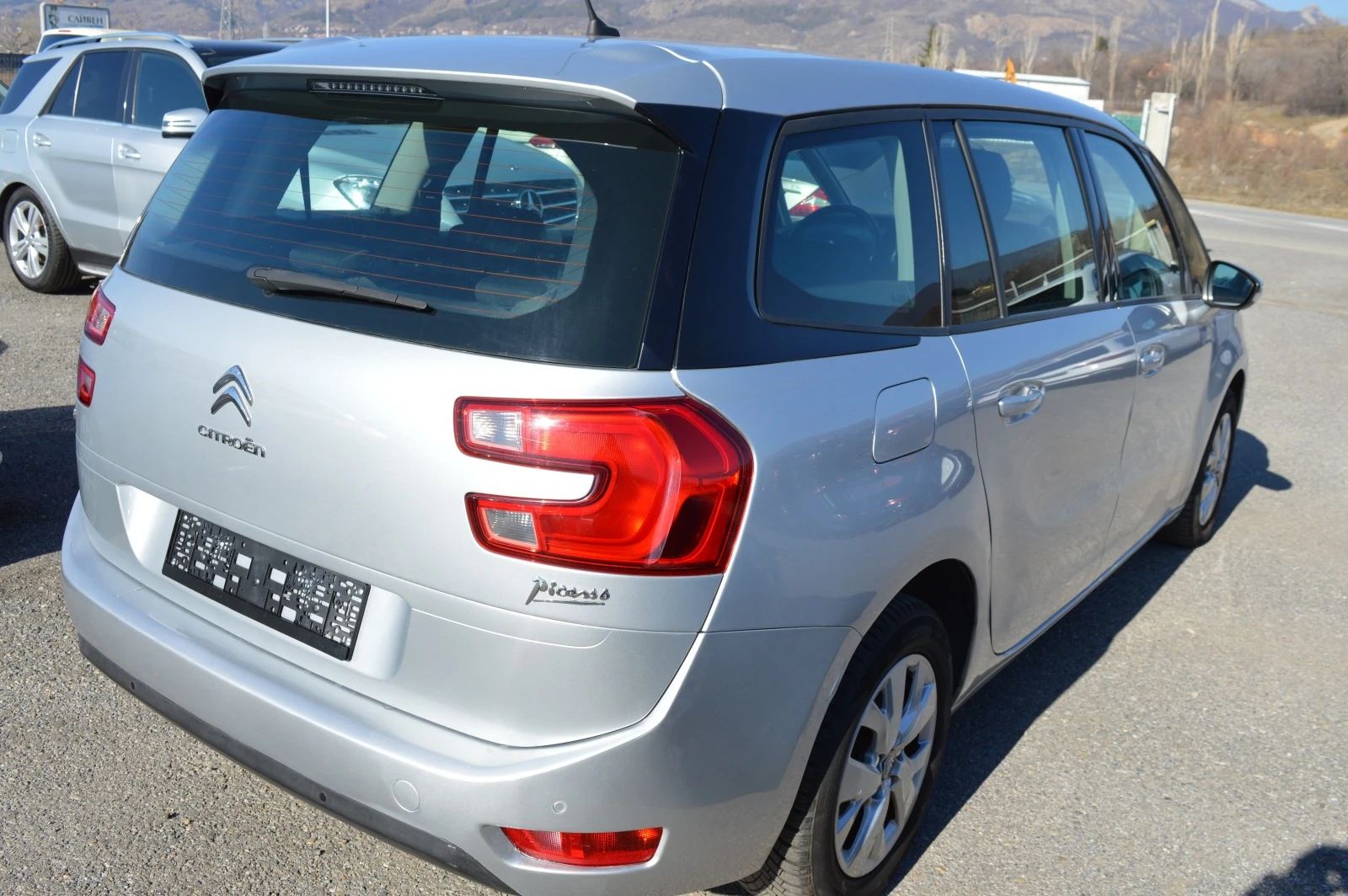 Citroen Grand C4 Picasso 1.6HDI-7MESTA-KLIMA - изображение 5