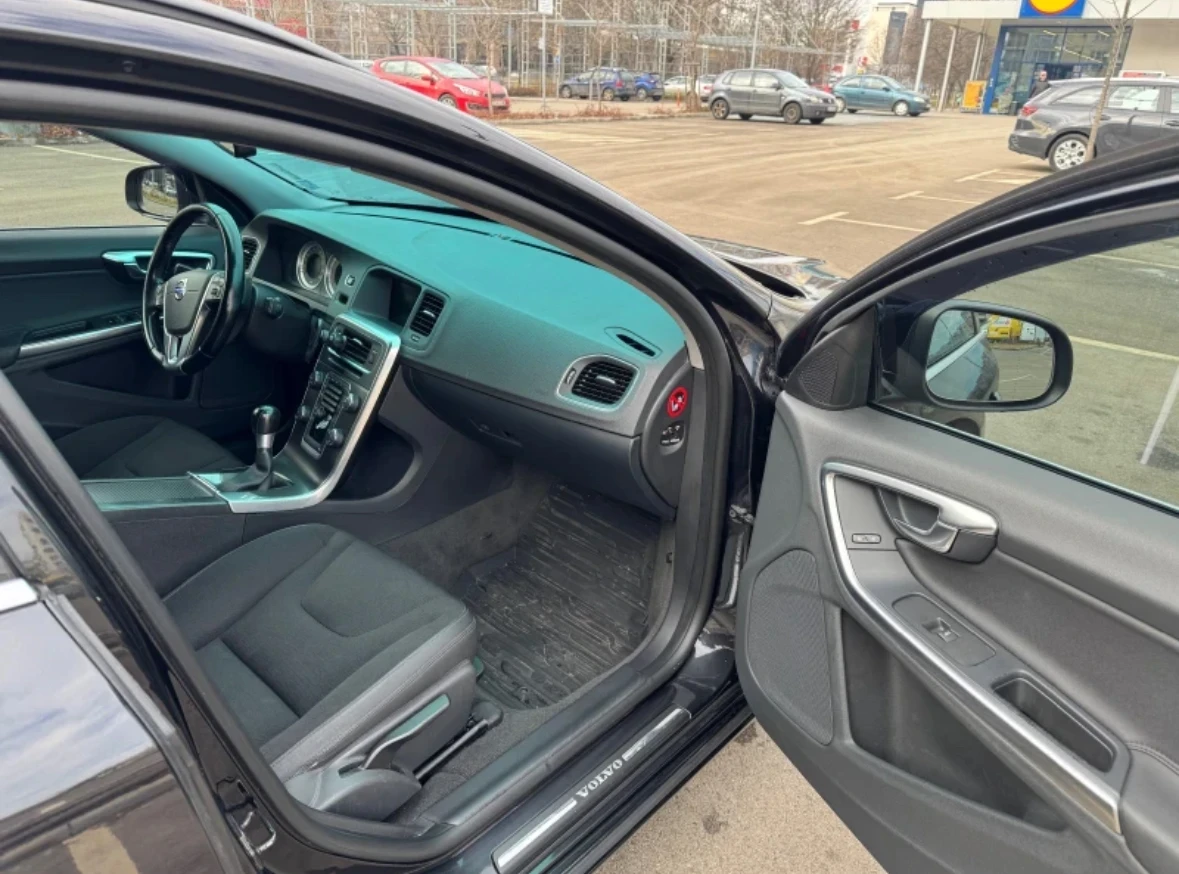 Volvo V60 D3 - изображение 5