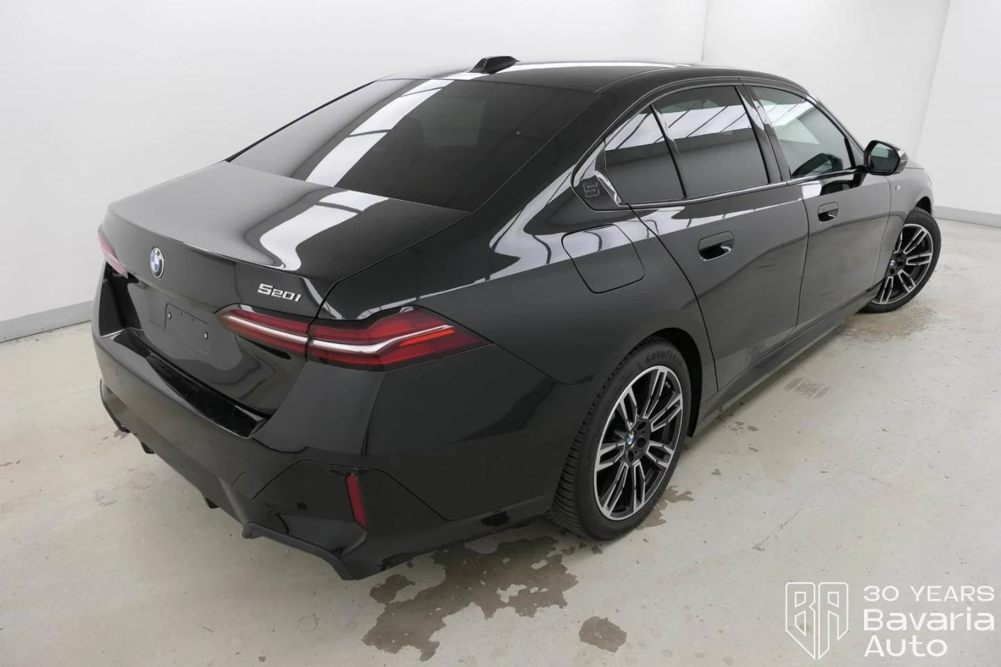 BMW 520 i M Sport Paket - изображение 3
